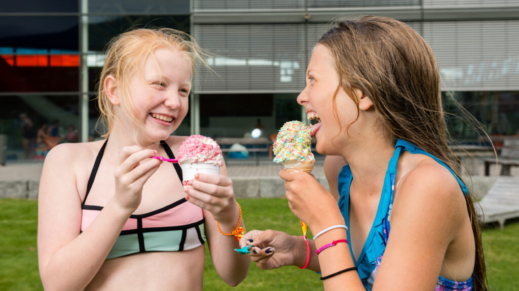 Forfriskninger kan kjøpes i kafeen Forfriskninger kan kjøpes i kafeen